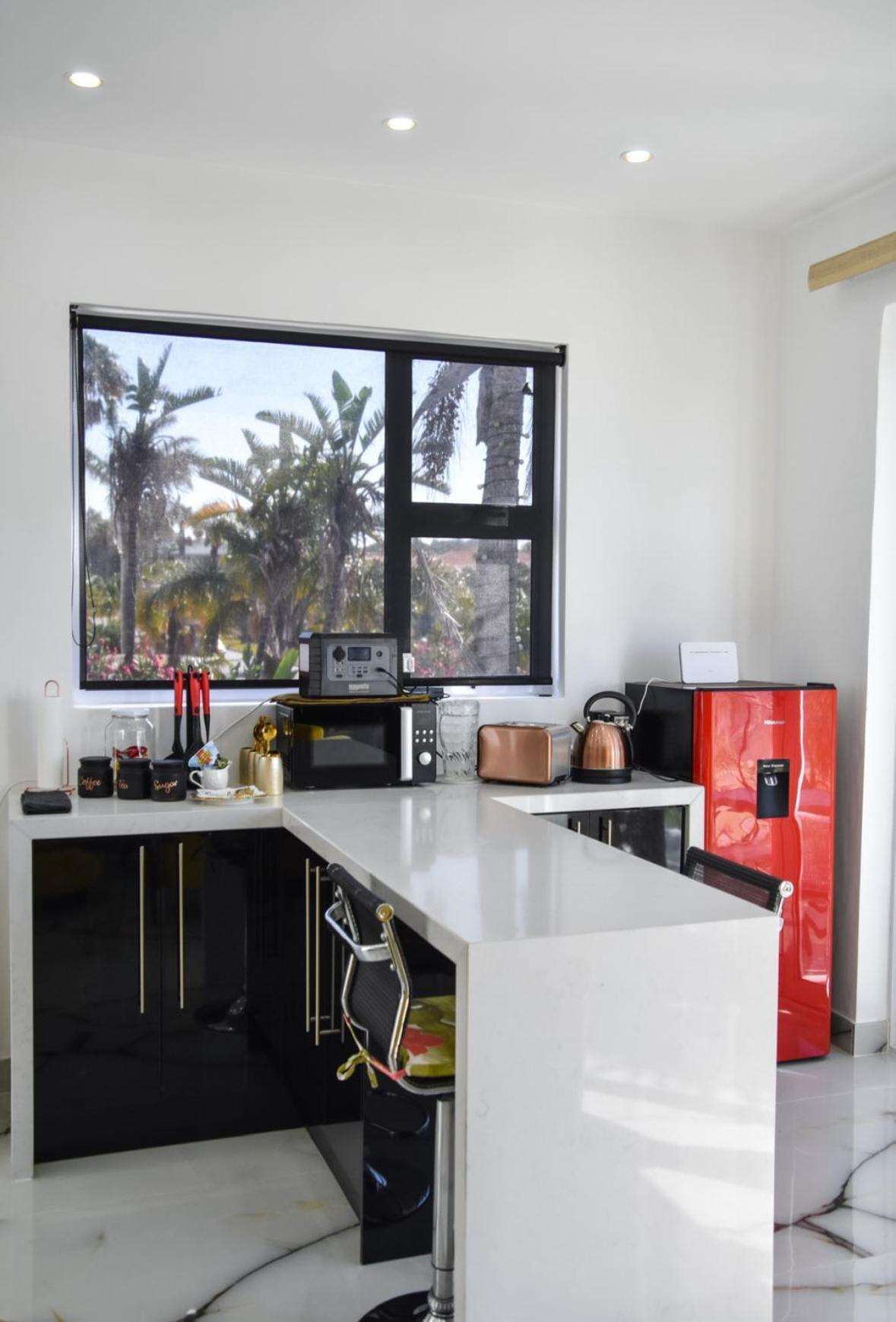 Posh Spot On The Beachfront Sleeps 5 Port Elizabeth